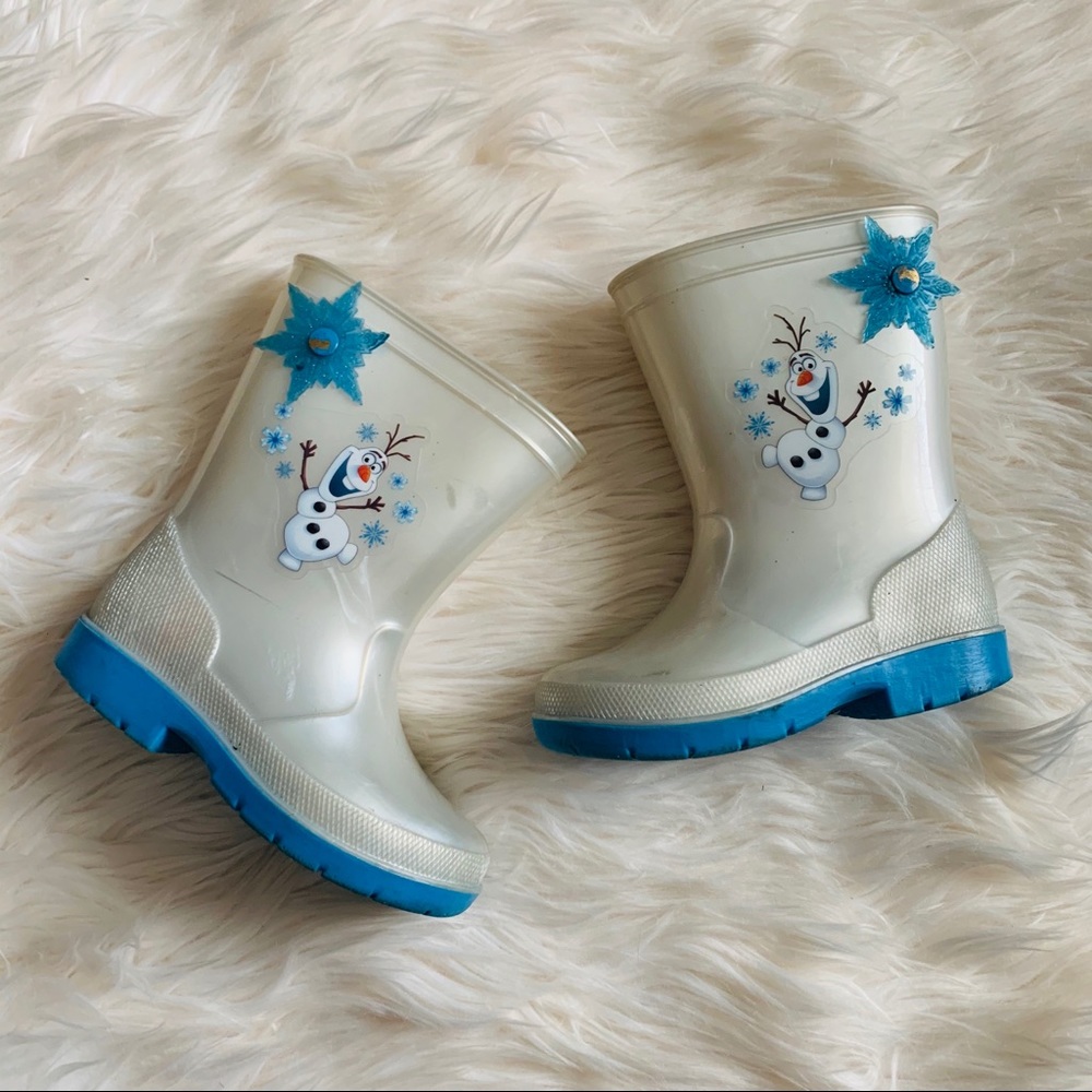 Olaf rain boots ⛄️